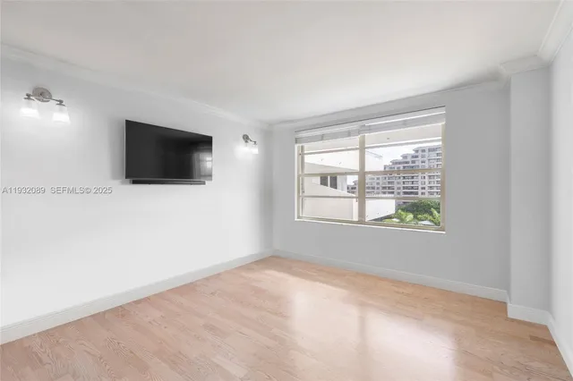 $5,300 | 199 Ocean Ln Drive, Unit 611, Key Biscayne, FL 33149