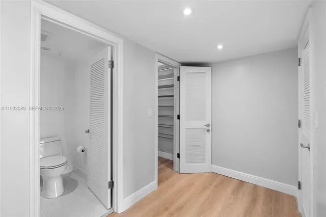 $5,300 | 199 Ocean Ln Drive, Unit 611, Key Biscayne, FL 33149