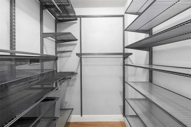 $5,300 | 199 Ocean Ln Drive, Unit 611, Key Biscayne, FL 33149