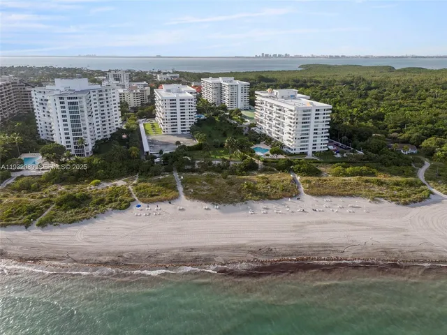 $5,300 | 199 Ocean Ln Drive, Unit 611, Key Biscayne, FL 33149