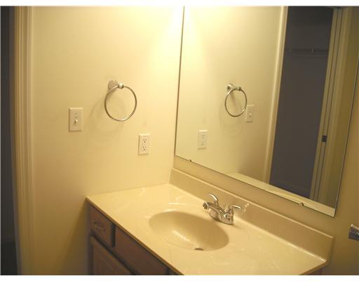 1 Coraopolis Road, Unit 201 Coraopolis, PA 15108 - Photo 5 of 18 Master Bath/Spa.