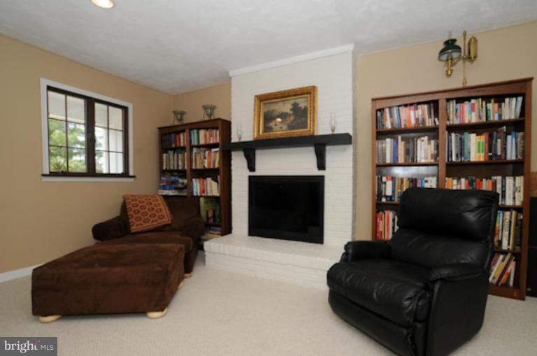 3019 Aberdeen Road Annapolis, MD 21403 - Photo 14 of 30 Family Room #2