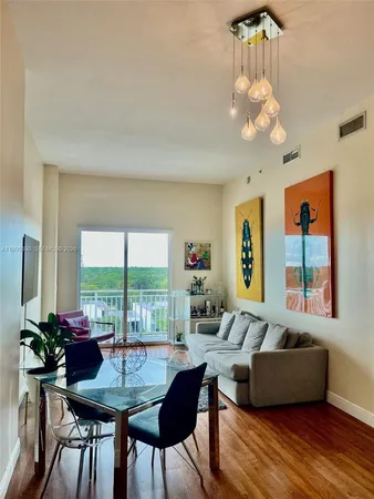 $3,750 | 7280 Southwest 90th Street, Unit 707, Miami, FL 33156