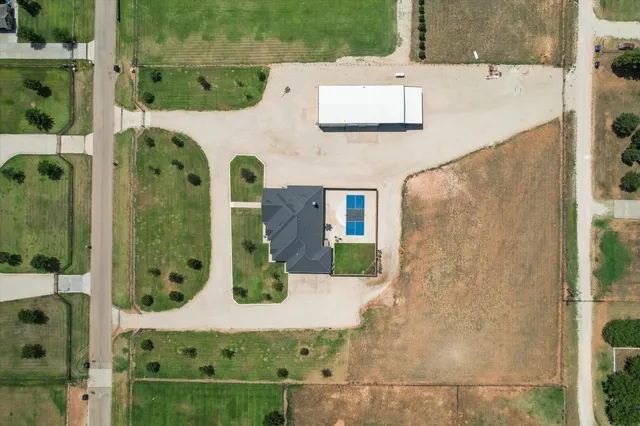 $799,000 | 1026 Willow Road, Wilson, TX 79381