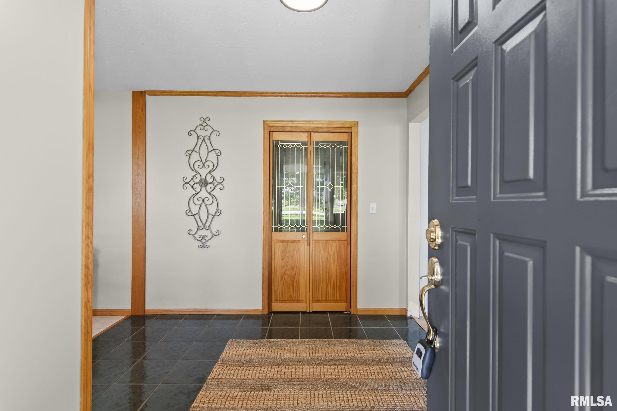 5640 Iron Bridge Road Chatham, IL 62629 - Photo 6 of 54