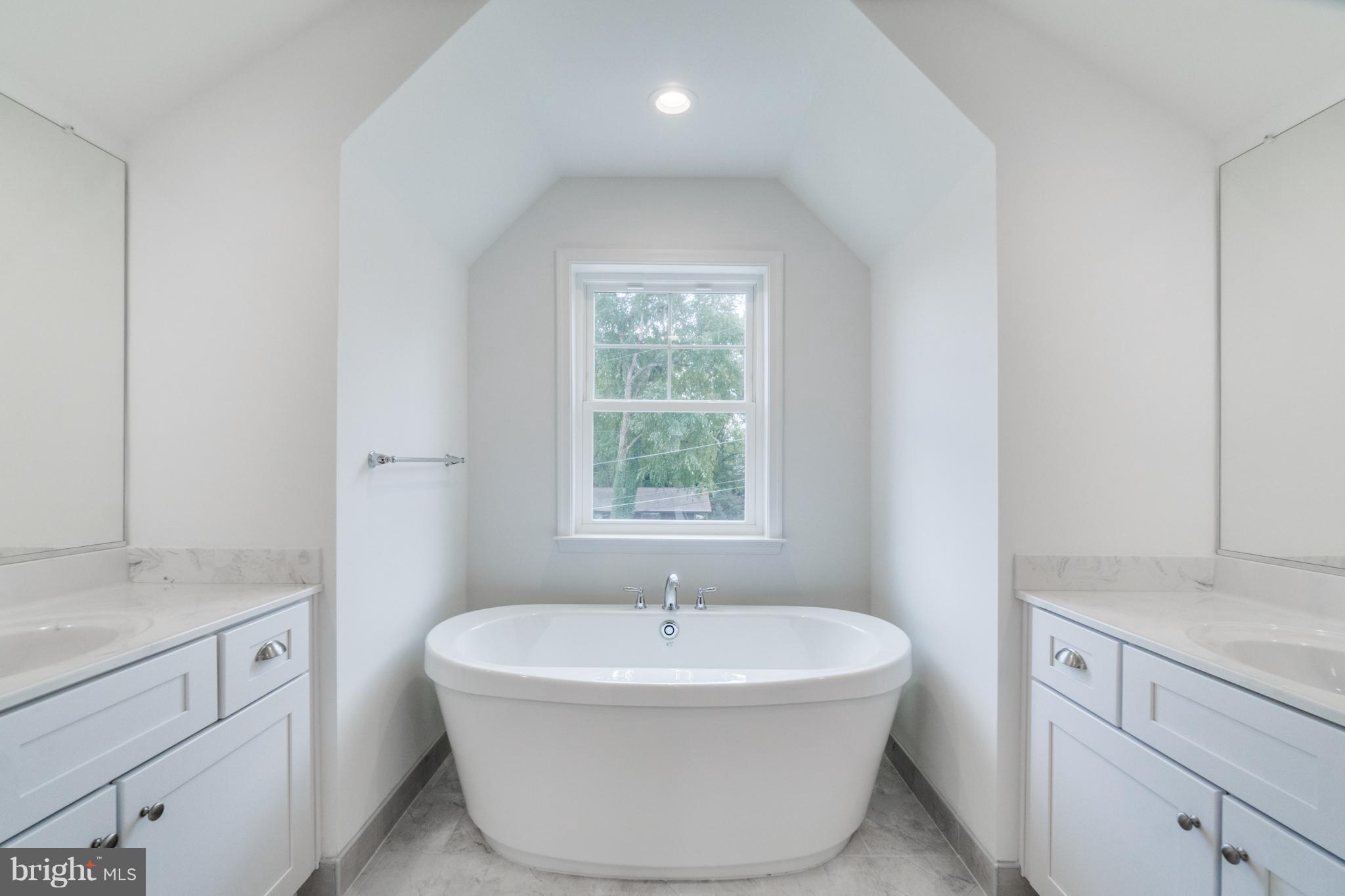 9208 Watson Road Silver Spring, MD 20910 - Photo 14 of 30 Bath (Master)