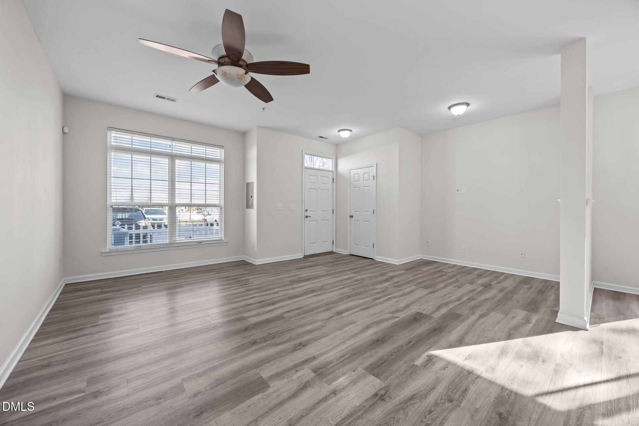 8621 Neuse Club Lane, Unit 100 Raleigh, NC 27616 - Photo 5 of 39 22-web-or-mls-IMG_5608
