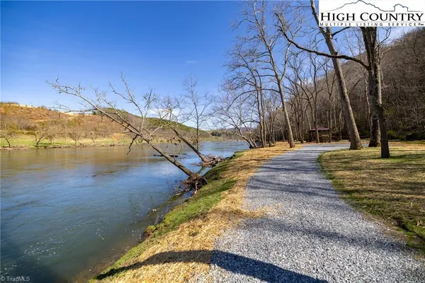 $125,000 | Tbd Olde River Clb Way, Sparta, NC 28675