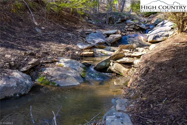 $125,000 | Tbd Olde River Clb Way, Sparta, NC 28675