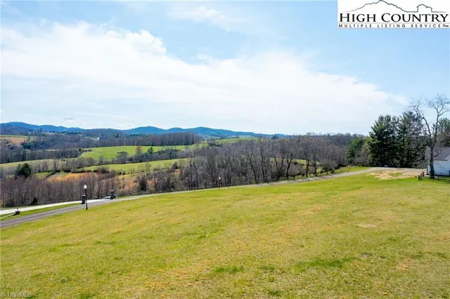 $125,000 | Tbd Olde River Clb Way, Sparta, NC 28675