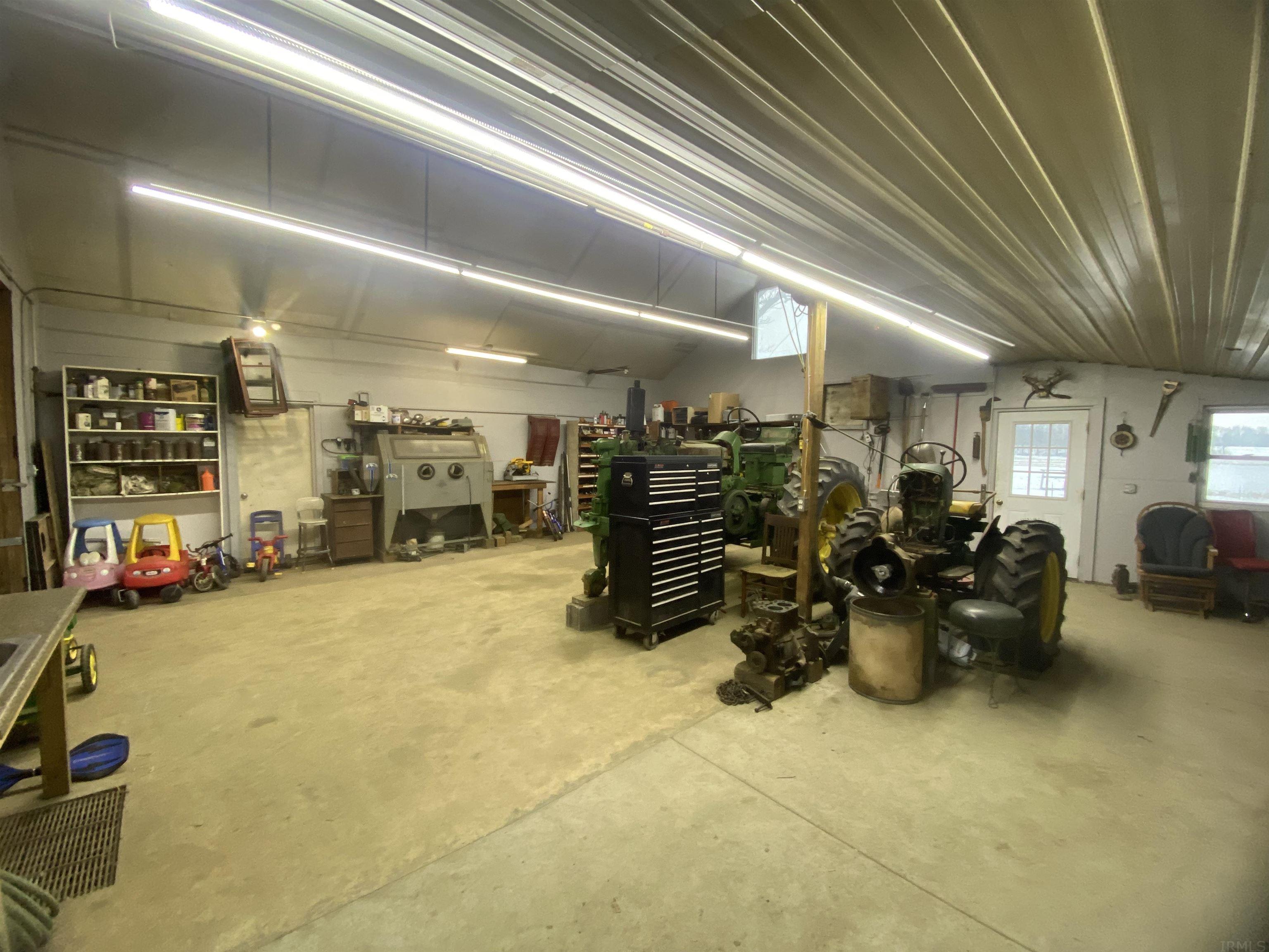 11781 North Ogden Road North Manchester, IN 46962 - Photo 30 of 35