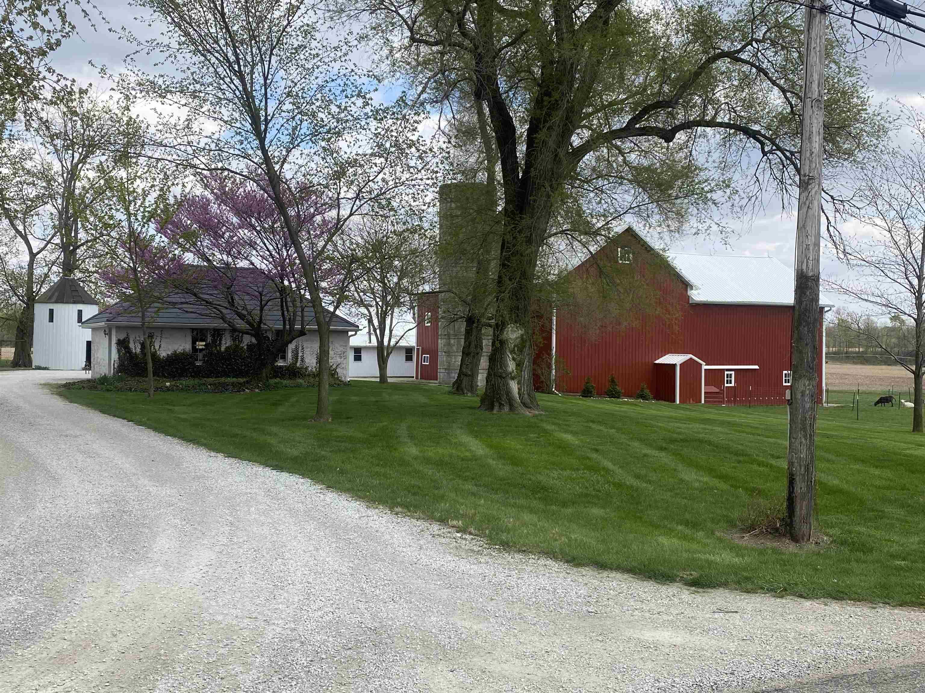 11781 North Ogden Road North Manchester, IN 46962 - Photo 4 of 35