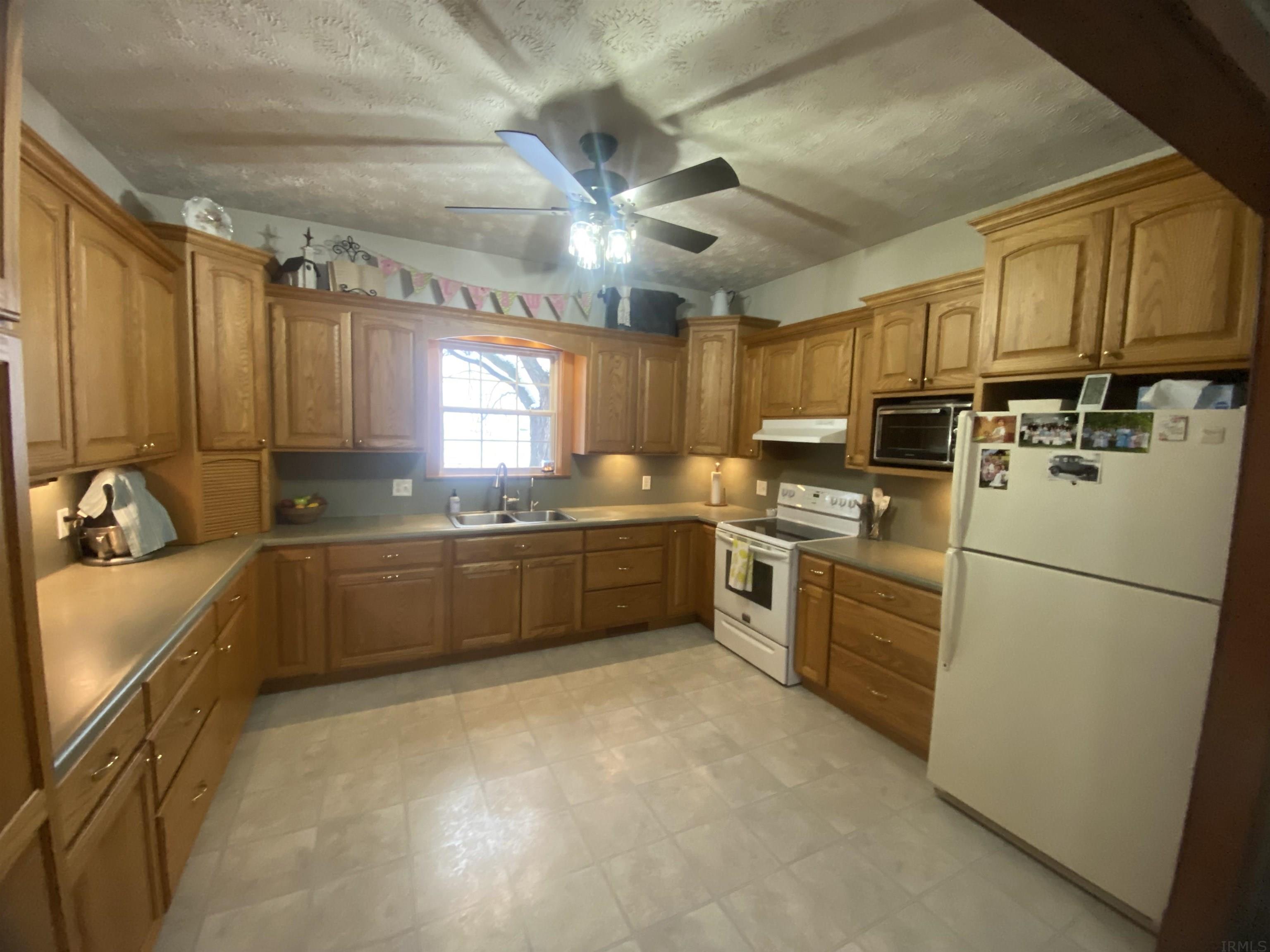 11781 North Ogden Road North Manchester, IN 46962 - Photo 6 of 35