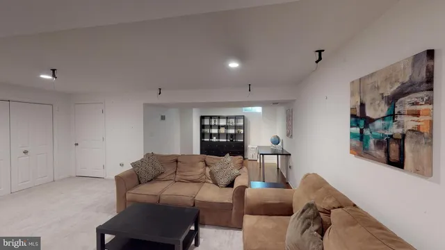 $2,800 | 103 Damson Lane, North Wales, PA 19454