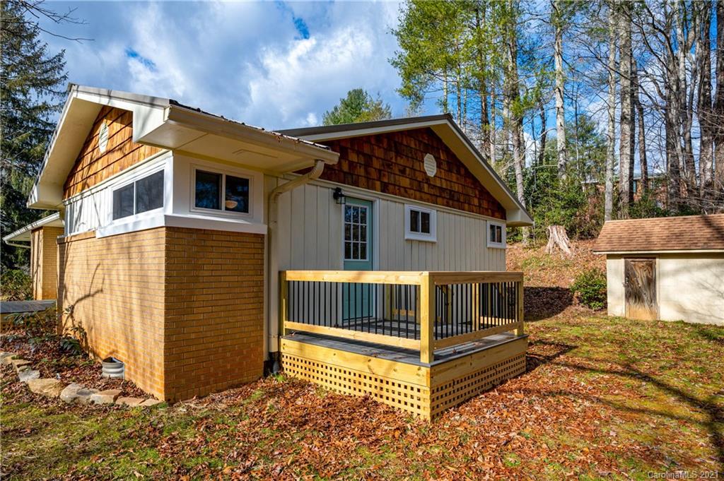 195 Illahee Road Brevard, NC 28712 - Photo 8 of 30 Gallery Image 8