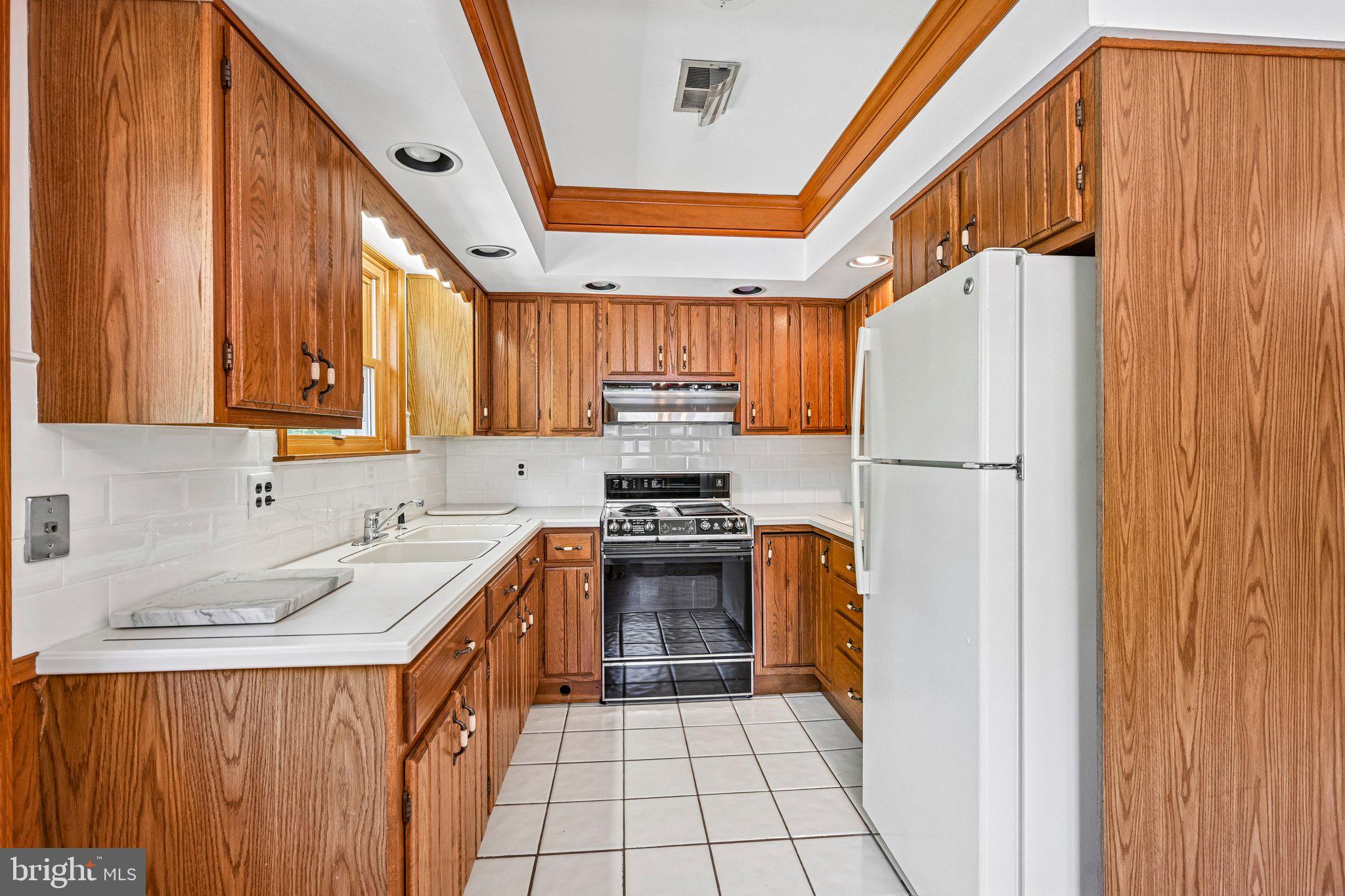 99 Springton Lake Road Media, PA 19063 - Photo 43 of 68 In-law suite kitchen