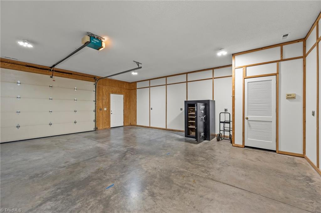 4125 Rock Hill Road Pfafftown, NC 27040 - Photo 24 of 27
