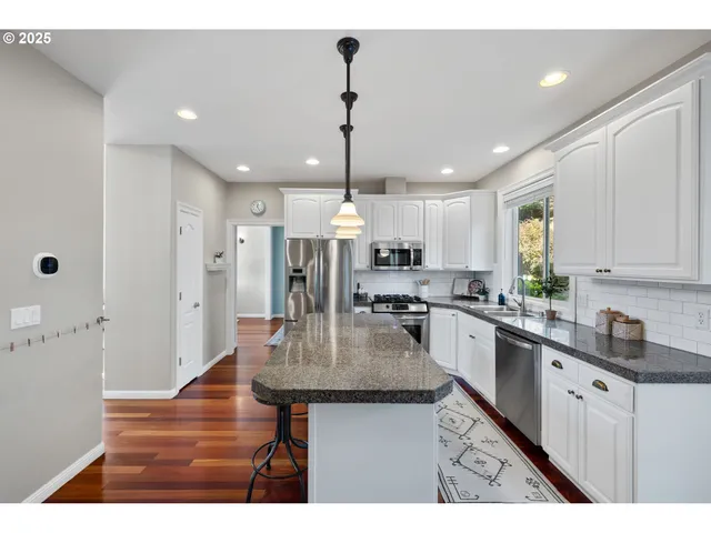 $668,000 | 877 West Lookout Ridge Drive, Washougal, WA 98671