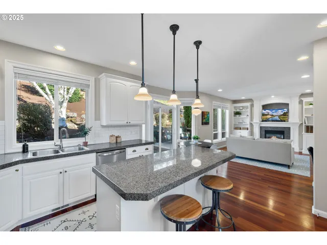 $668,000 | 877 West Lookout Ridge Drive, Washougal, WA 98671