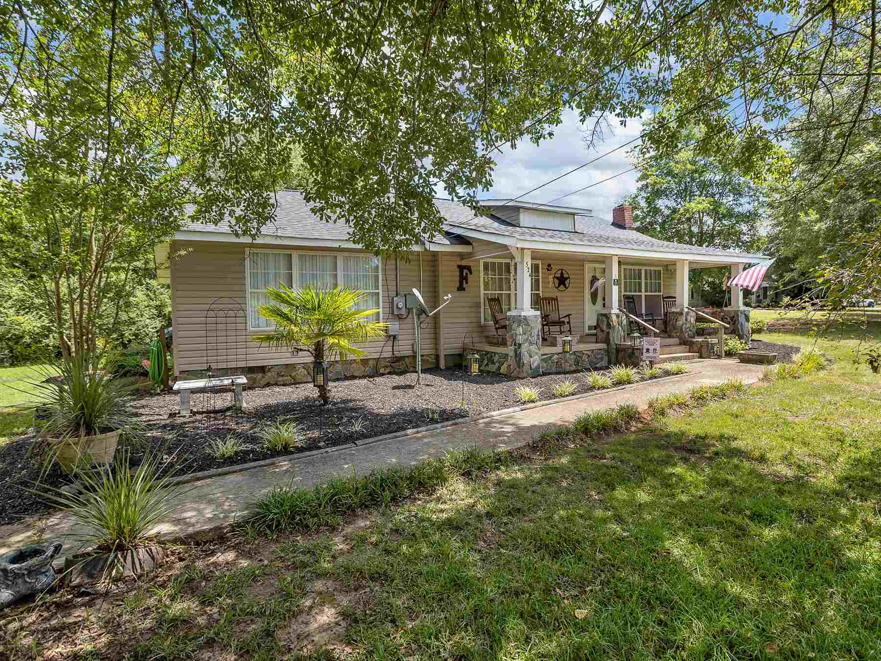 524 Linersville Road Buffalo, SC 29321 - Photo 1 of 33