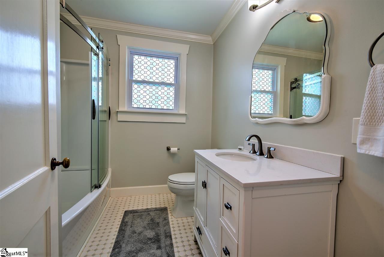 324 Grove Road Greenville, SC 29605 - Photo 21 of 32