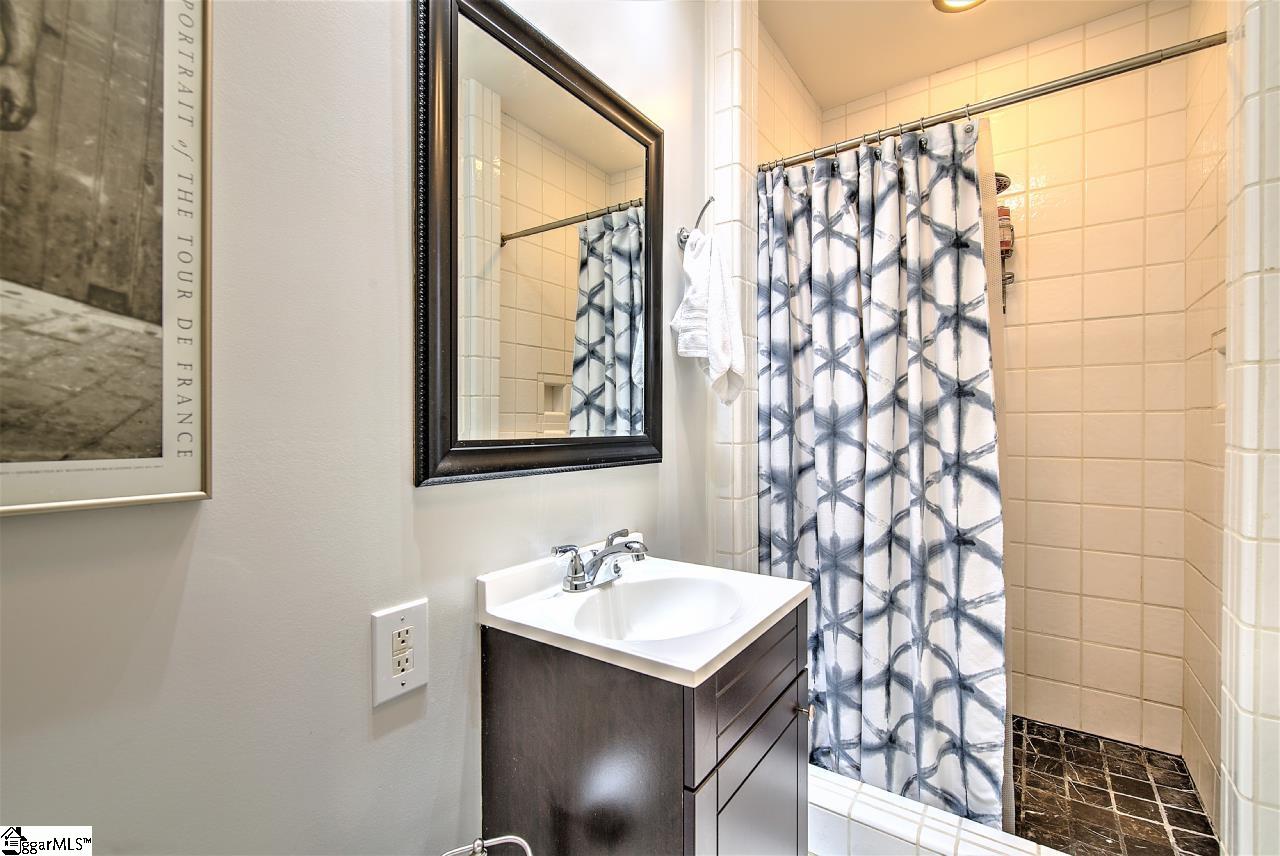 324 Grove Road Greenville, SC 29605 - Photo 25 of 32