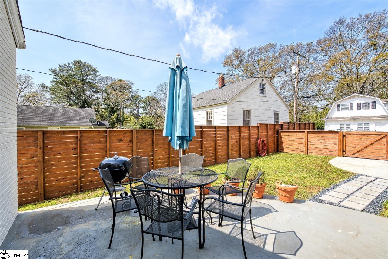 324 Grove Road Greenville, SC 29605 - Photo 28 of 32