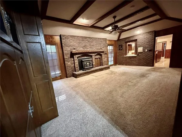 $460,000 | 991 South Mitchell Street, Warrensburg, MO 64093