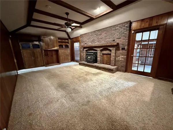 $460,000 | 991 South Mitchell Street, Warrensburg, MO 64093