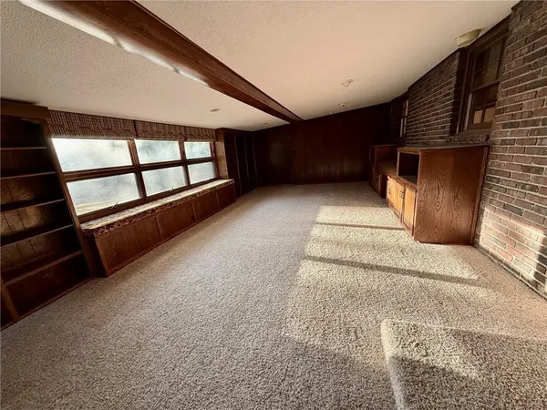 $460,000 | 991 South Mitchell Street, Warrensburg, MO 64093