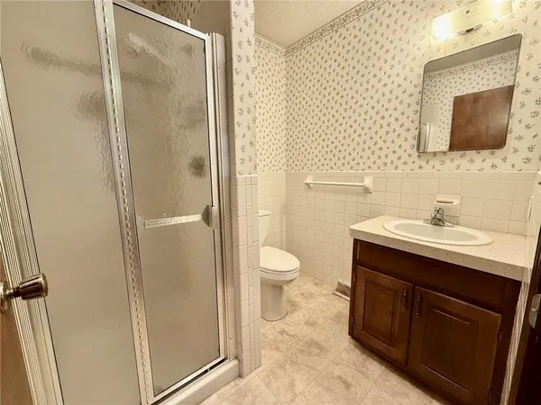 $460,000 | 991 South Mitchell Street, Warrensburg, MO 64093