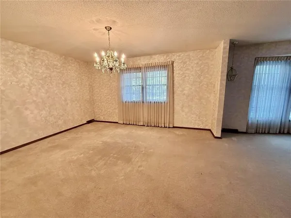 $460,000 | 991 South Mitchell Street, Warrensburg, MO 64093