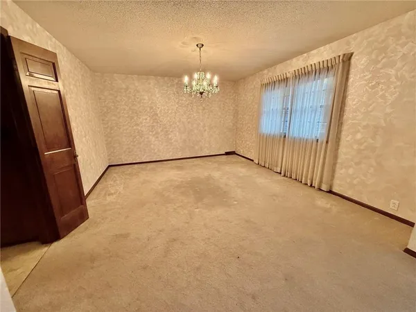 $460,000 | 991 South Mitchell Street, Warrensburg, MO 64093