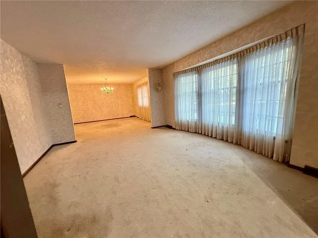 $489,000 | 991 South Mitchell Street, Warrensburg, MO 64093