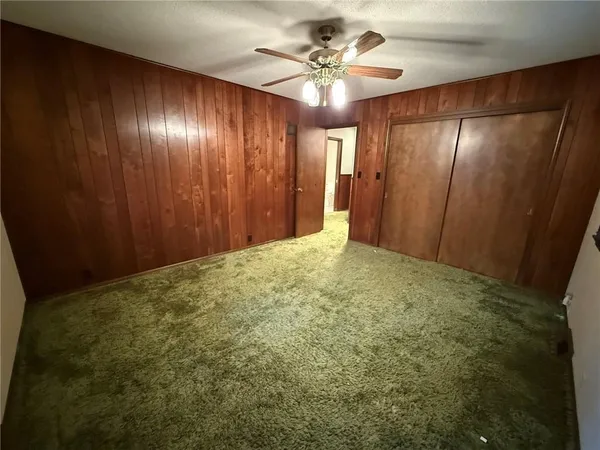 $460,000 | 991 South Mitchell Street, Warrensburg, MO 64093