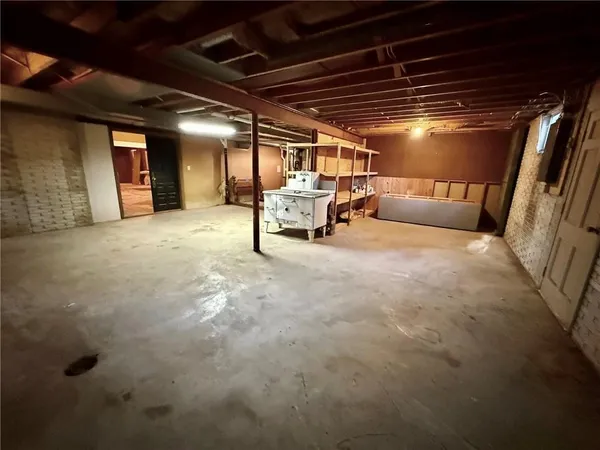 $460,000 | 991 South Mitchell Street, Warrensburg, MO 64093