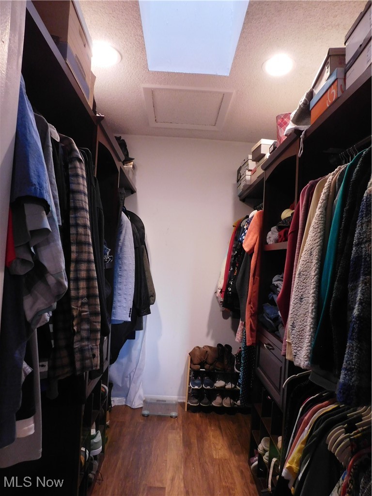 987 Hampton Ridge Drive Akron, OH 44313 - Photo 35 of 49 Bedroom walk-in closet