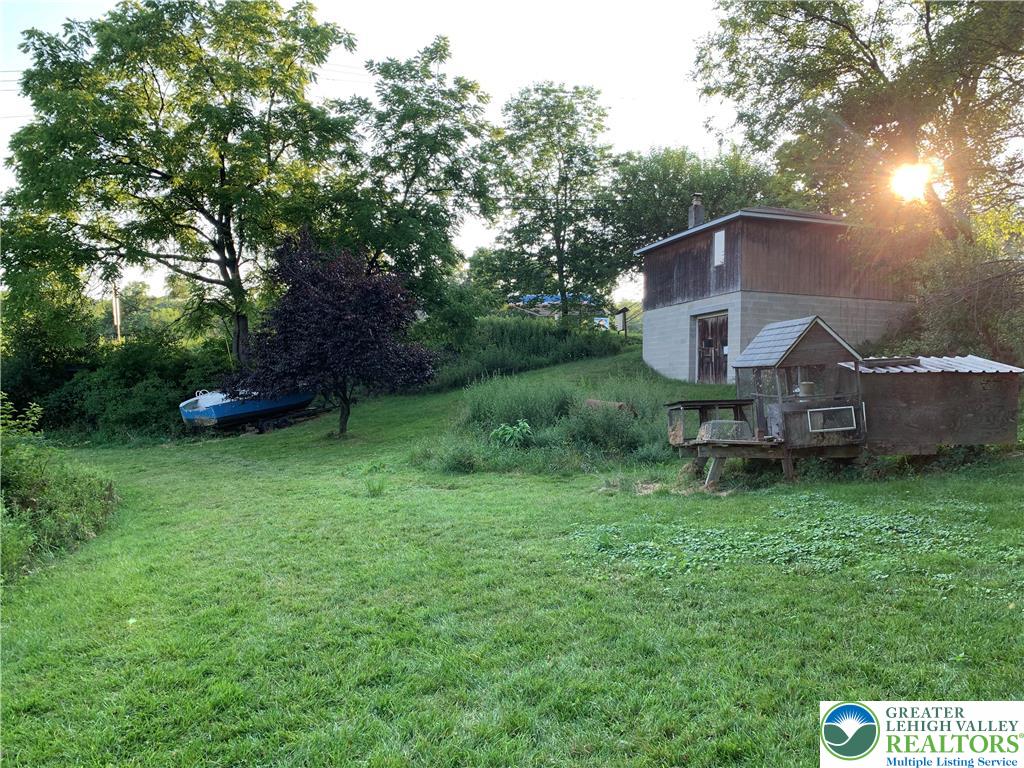 6236 Neola Road Stroudsburg, PA 18360 - Photo 7 of 23