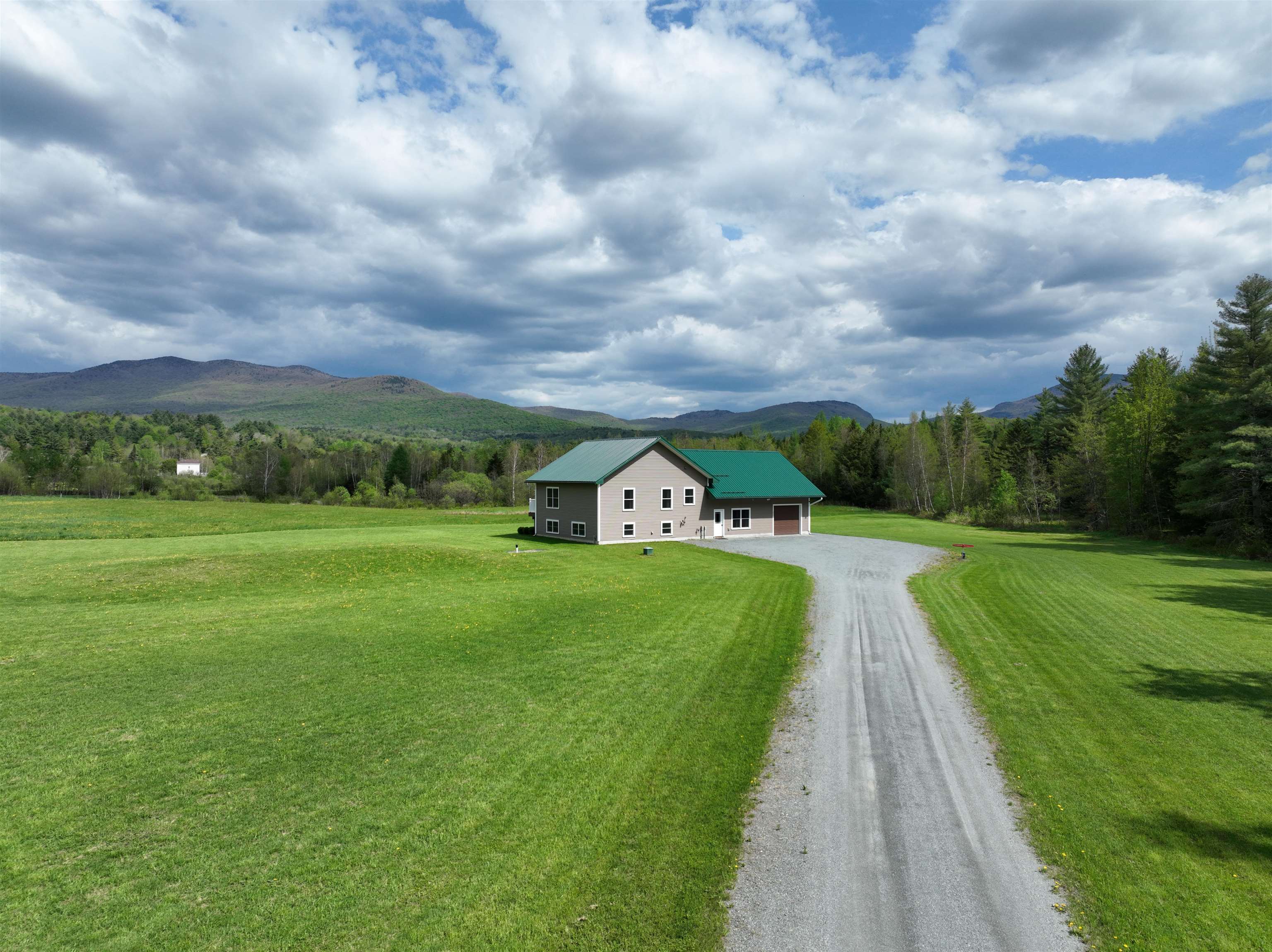 1824 Mountain Road Montgomery, VT 05471 - Photo 30 of 39