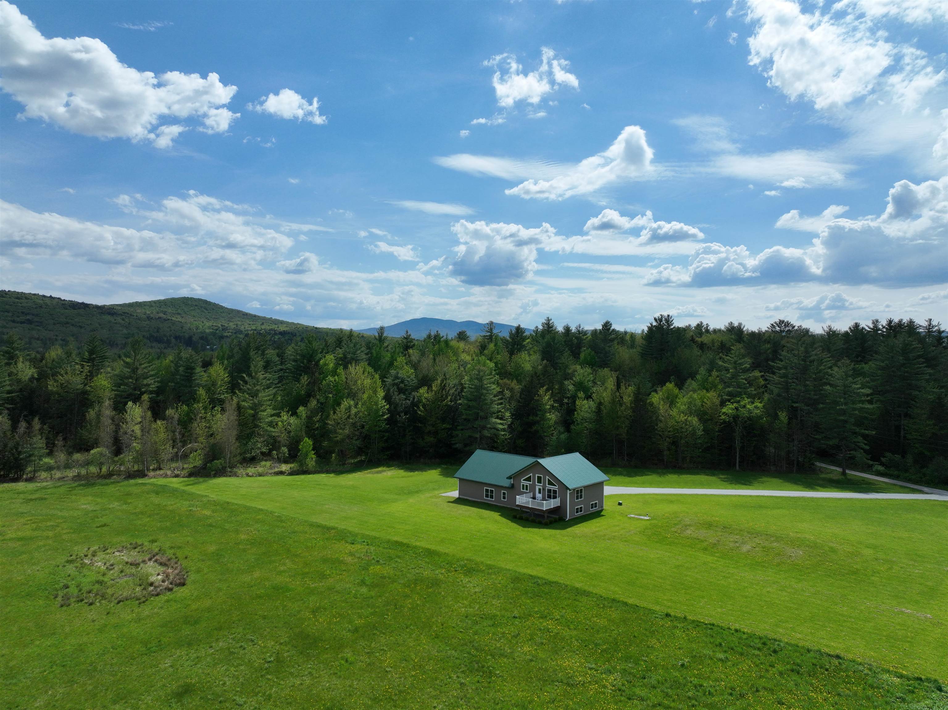 1824 Mountain Road Montgomery, VT 05471 - Photo 3 of 39