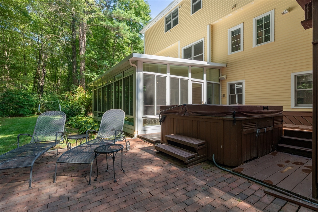 941 Concord Road Sudbury, MA 01776 - Photo 4 of 42 Gallery Image 4