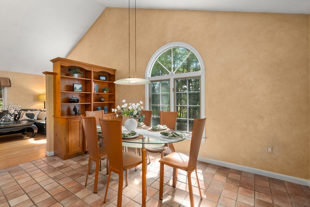 941 Concord Road Sudbury, MA 01776 - Photo 8 of 42 Gallery Image 8