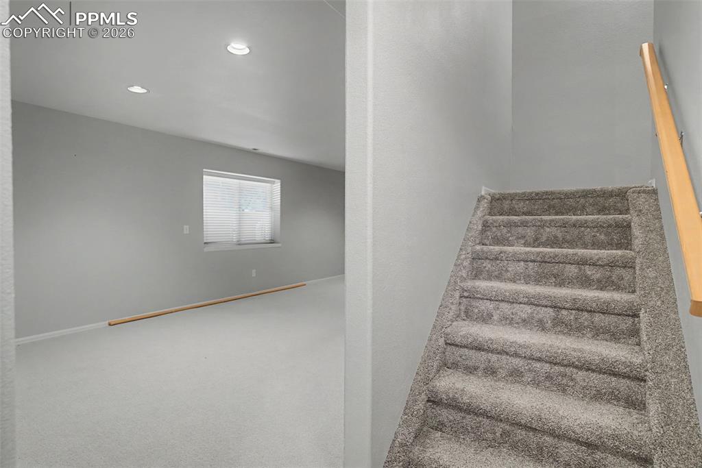 20 Luxury Lane Colorado Springs, CO 80921 - Photo 26 of 36 a view of entryway