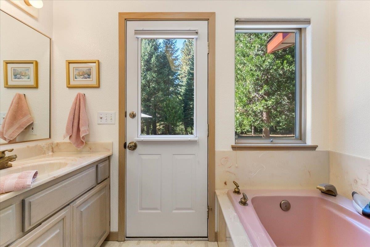 2101 Memeo Road McCloud, CA 96057 - Photo 17 of 34 Gallery Image 17