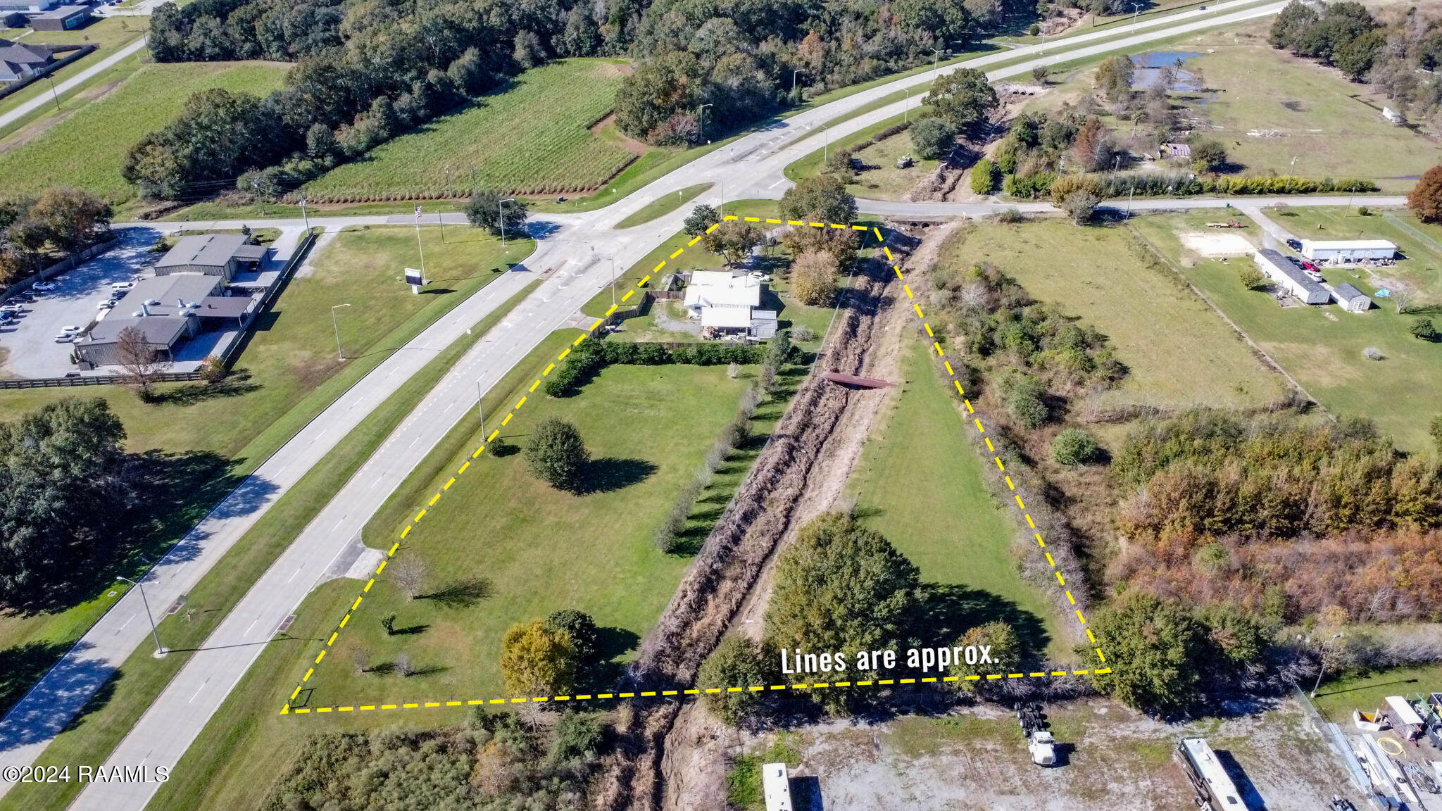 120 Hardware Road Broussard, LA 70518 - Photo 4 of 5 IMG_1384