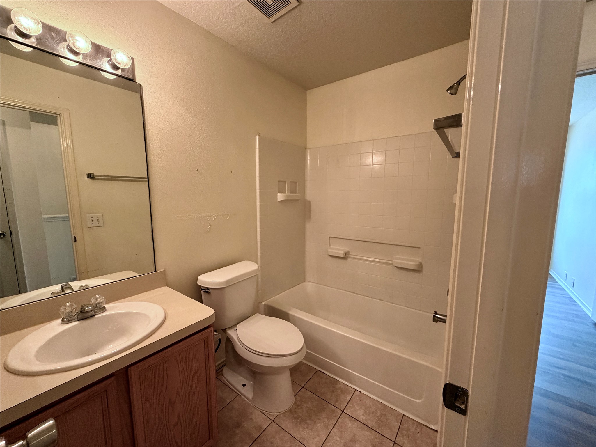 23854 Township Elm Street Spring, TX 77373 - Photo 12 of 20 Full bathroom