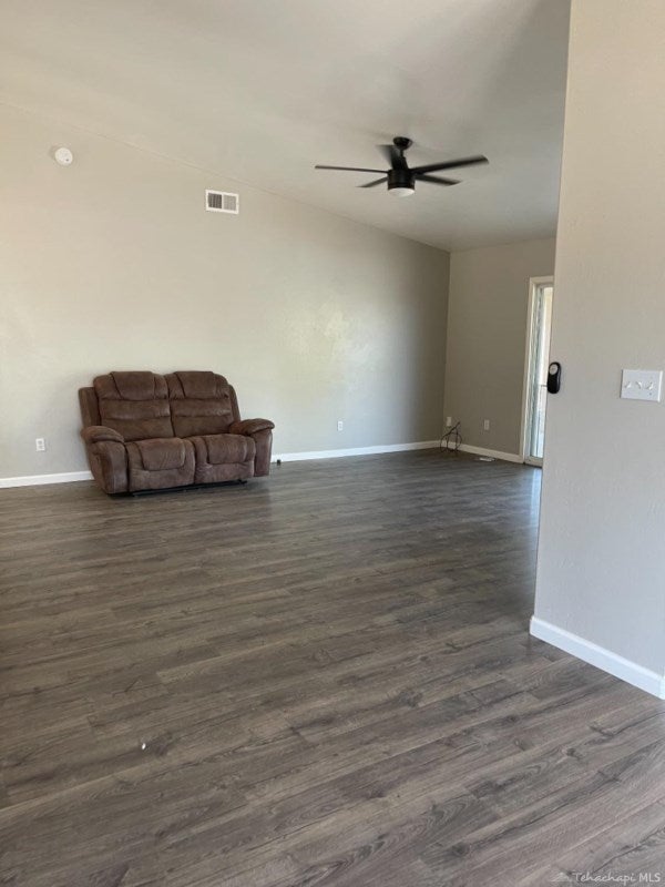 18451 Arosa Road Tehachapi, CA 93561 - Photo 4 of 56 Gallery Image 4