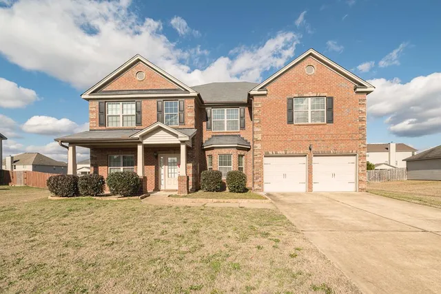 $2,900 | 21 Sword Street, Fort Mitchell, AL 36856