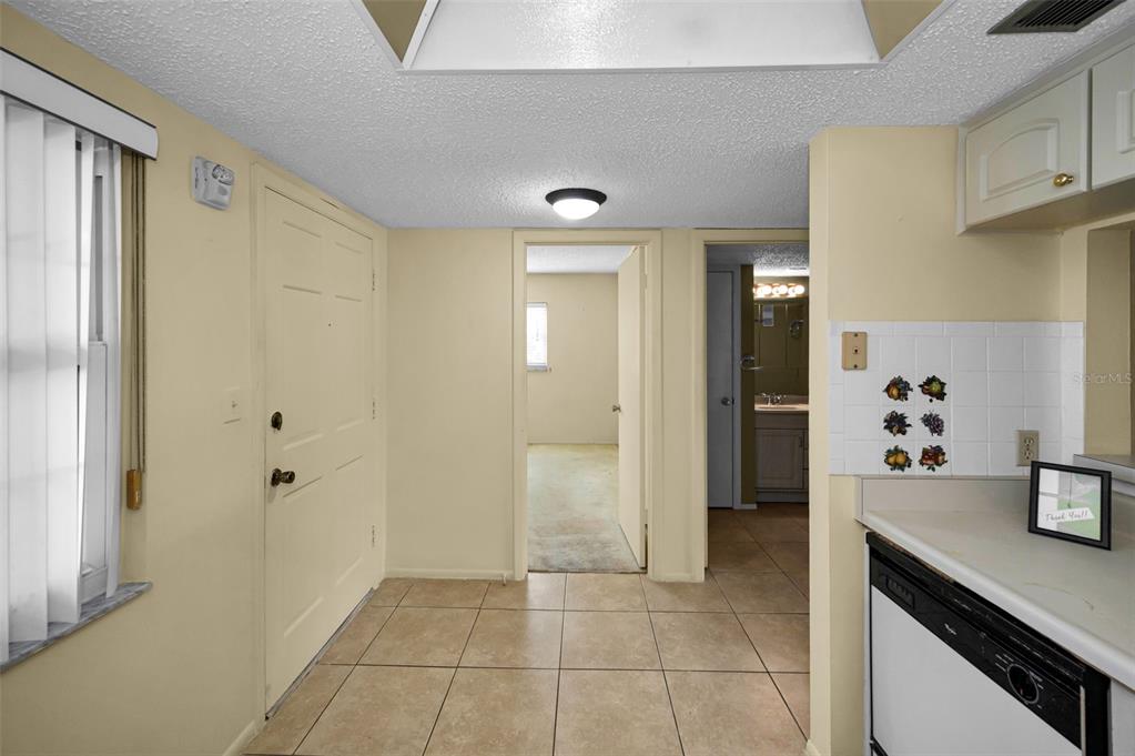 936 Virginia Street, Unit 201 Dunedin, FL 34698 - Photo 12 of 43