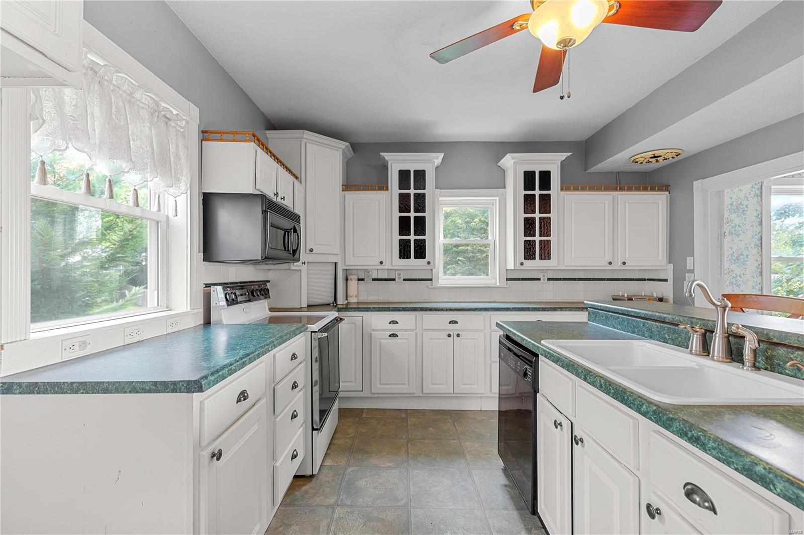 514 Summit Street Alton, IL 62002 - Photo 10 of 27